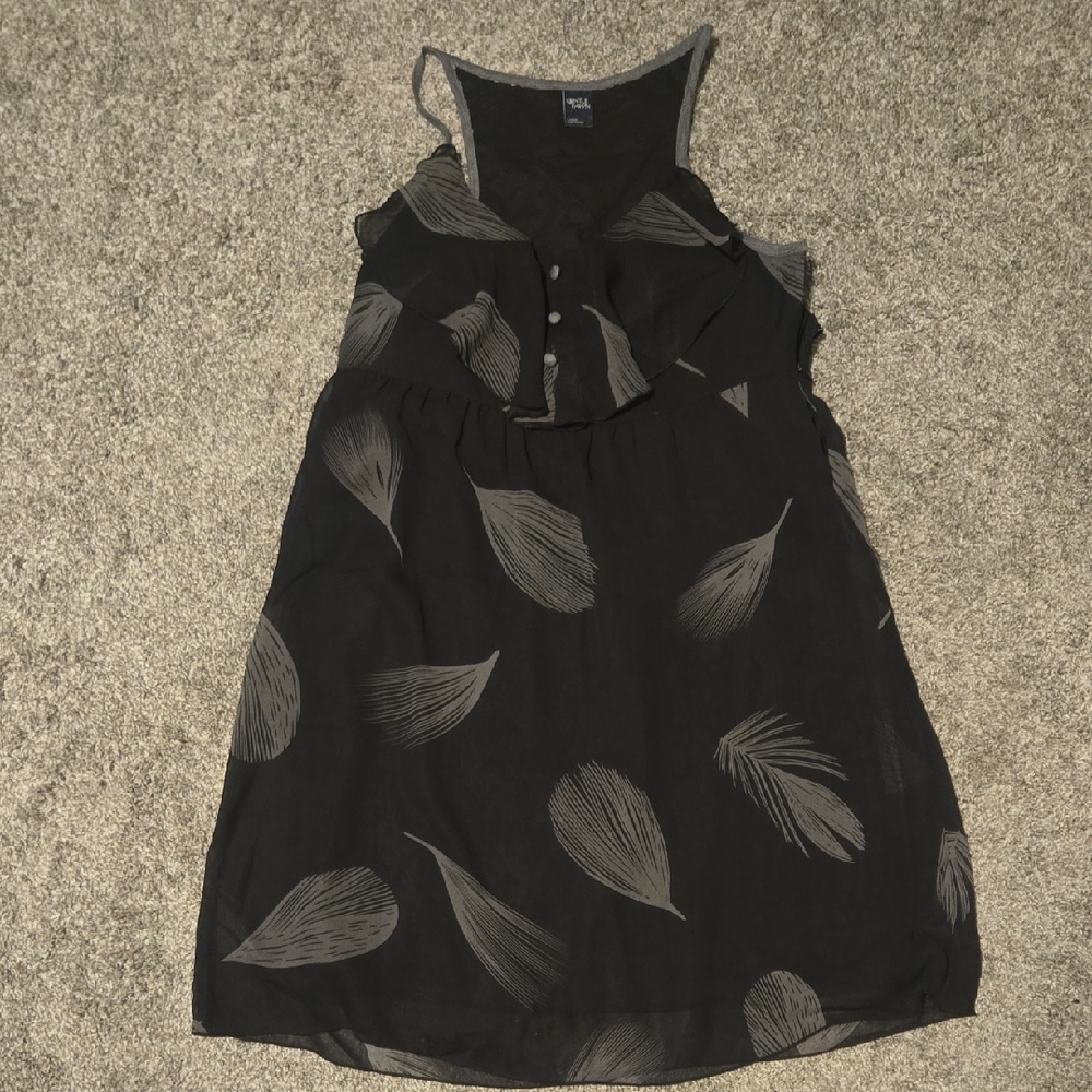 Gentle Fawn Black and Gray Patterned Top